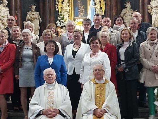 Po 50 latach znów stanęli przed ołtarzem. Wyjątkowa rocznica w parafii św. Wawrzyńca