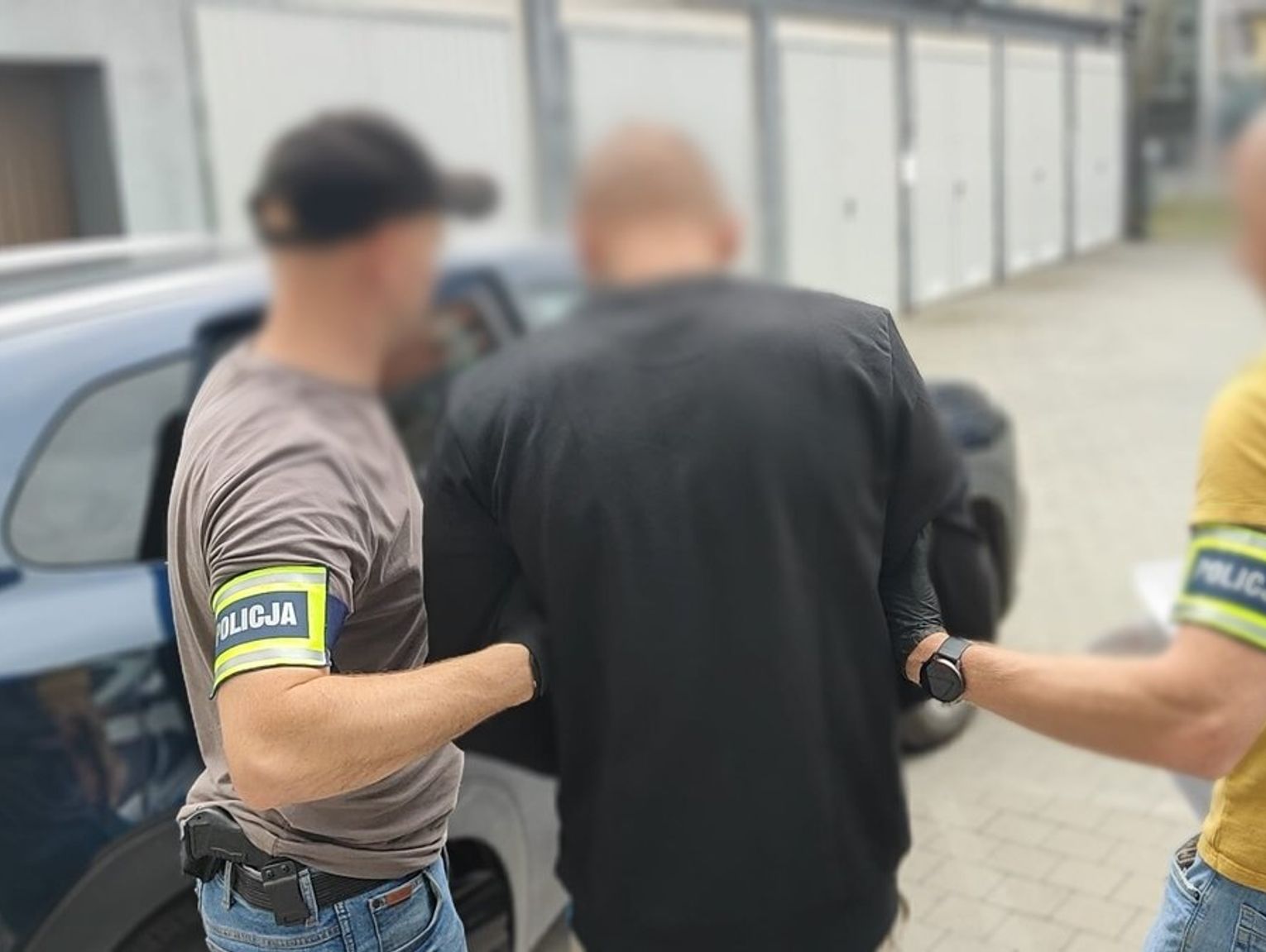 Awantura pod blokiem. Grozili pobiciem, śmiercią i podpaleniem