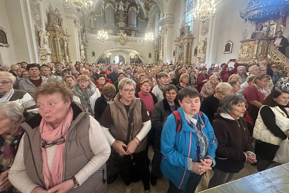 Dziesiąta pielgrzymka Żywego Różańca na Górę św. Anny Dziesiąta pielgrzymka Żywego Różańca na Górę św. Anny