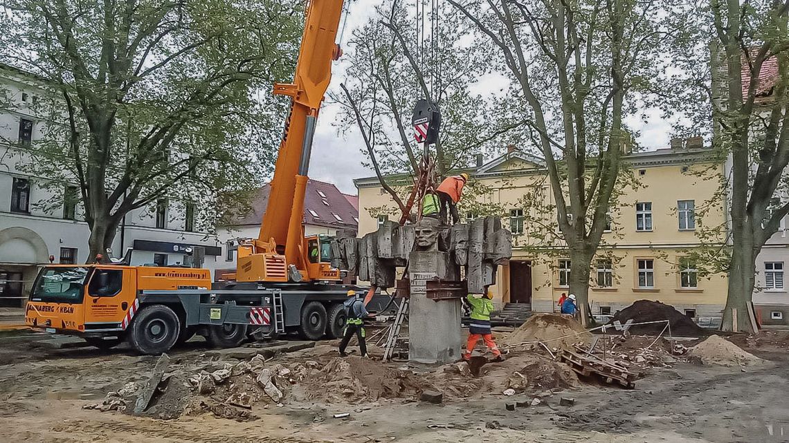 25-tonowy Żeromski przesunięty 25-tonowy Żeromski przesunięty