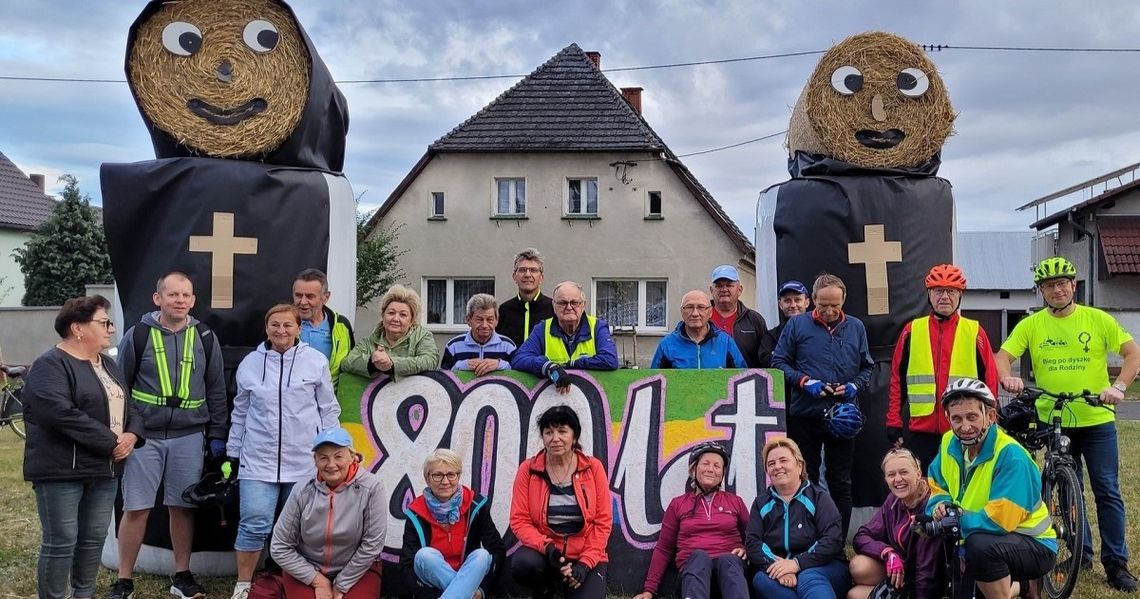 800-lecie Jemielnicy uczczono także na rowerach 800-lecie Jemielnicy uczczono także na rowerach