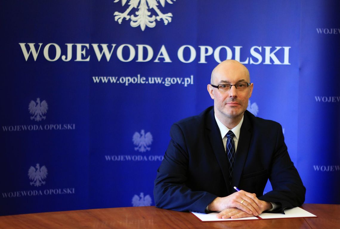Adrian Czubak zrezygnował ze stanowiska wojewody opolskiego Adrian Czubak zrezygnował ze stanowiska wojewody opolskiego