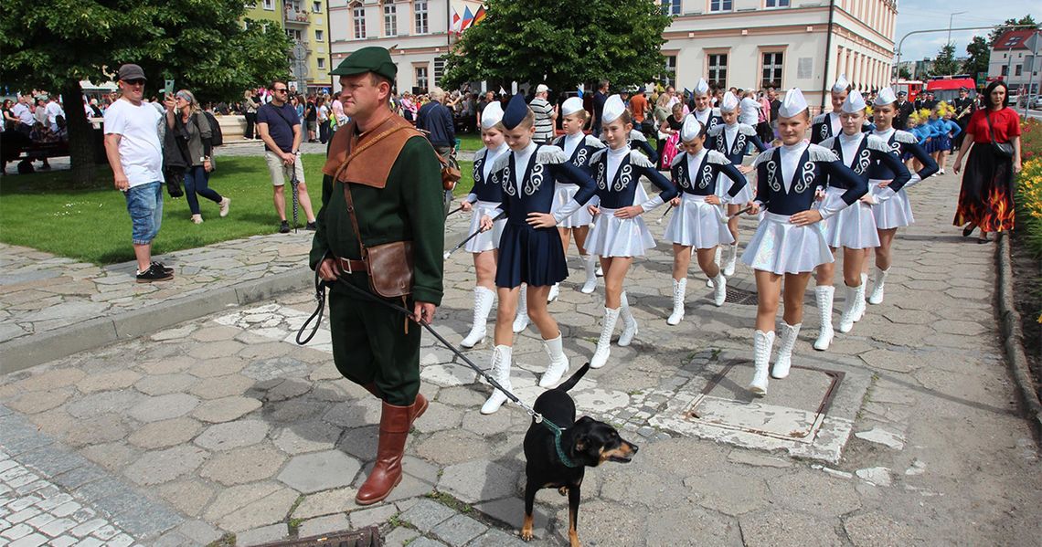 Barwny korowód przeszedł ulicami Strzelec Opolskich Barwny korowód przeszedł ulicami Strzelec Opolskich