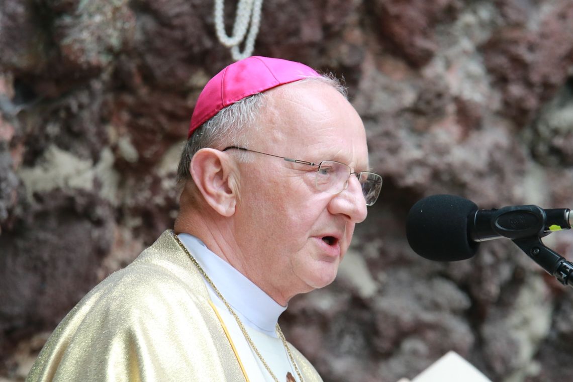 Biskup Paweł Stobrawa odchodzi. Papież Franciszek przyjął jego rezygnację