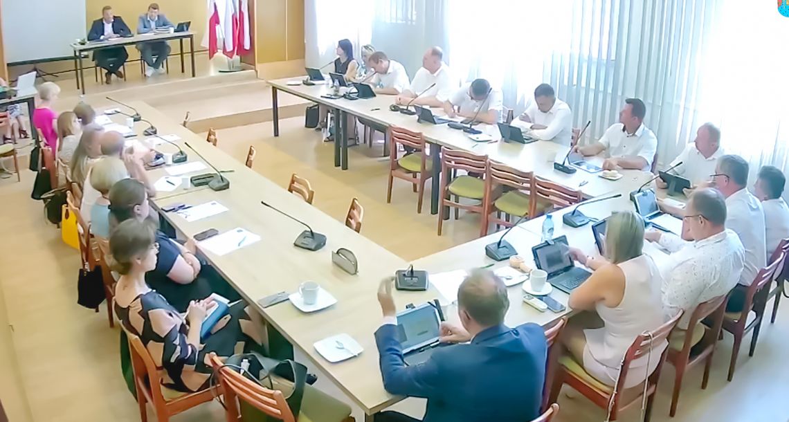Burmistrz Ujazdu z absolutorium. Przedstawiono raport o stanie gminy Burmistrz Ujazdu z absolutorium. Przedstawiono raport o stanie gminy