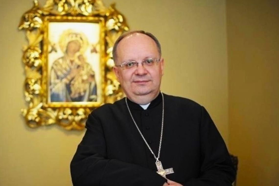 Czekam na przeszczep wątroby - przyznał biskup Andrzej Czaja