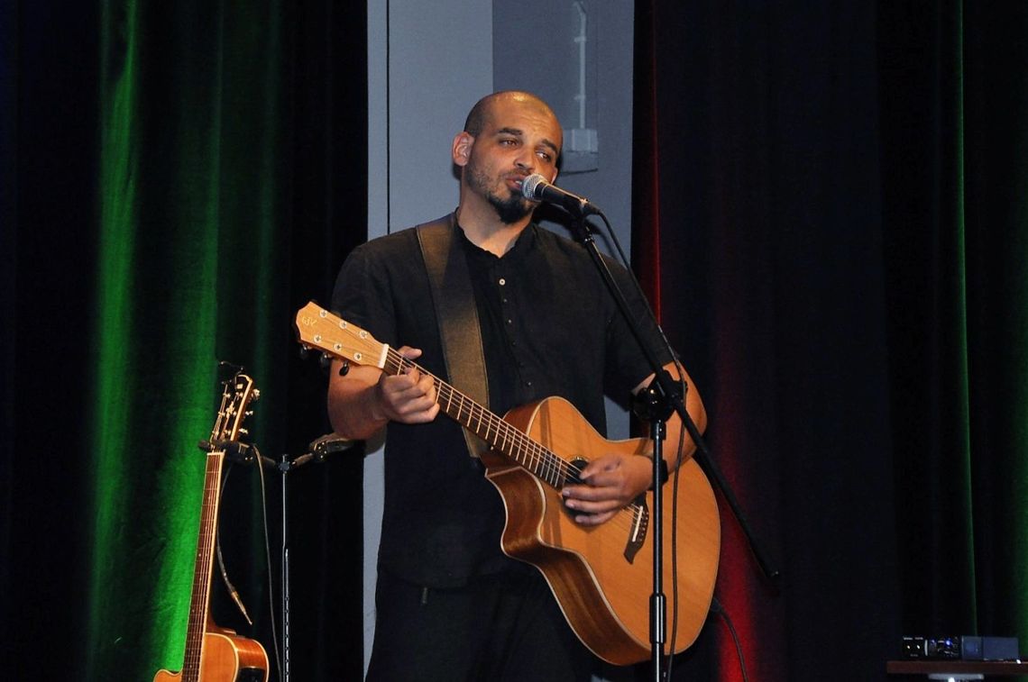 Damian Ukeje wystąpił w Powiatowym Centrum Kultury w Strzelcach Opolskich