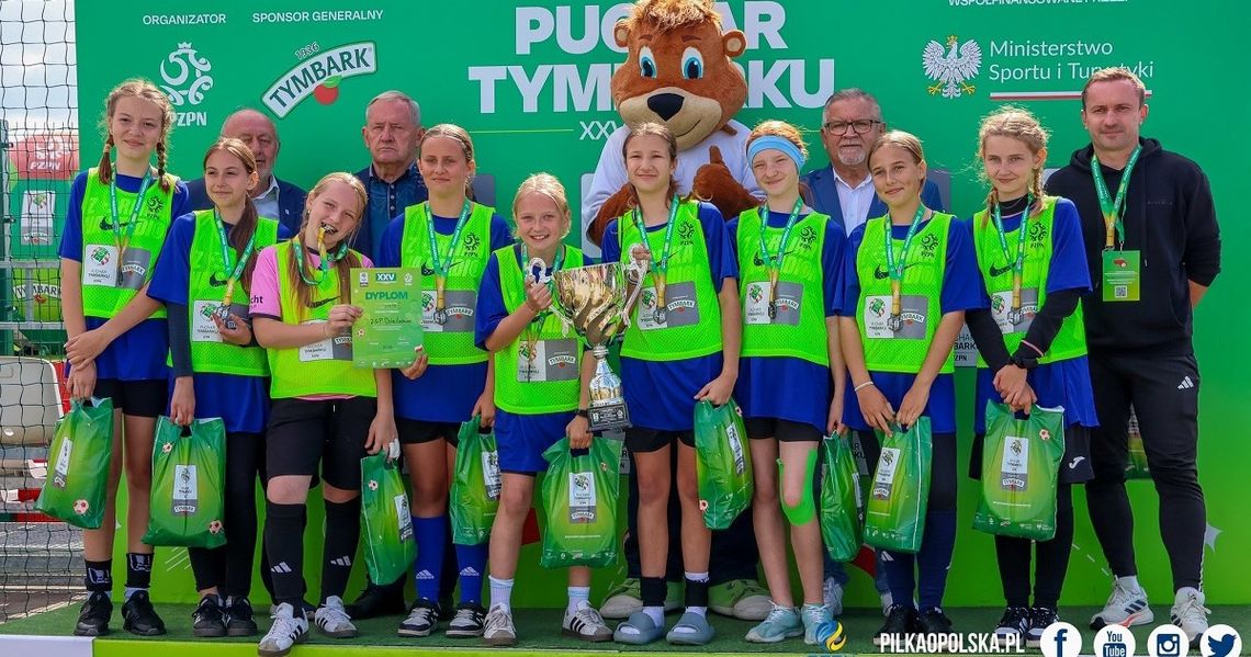 Uczennice z Dziewkowic wygrały wojewódzki Puchar Tymbarku