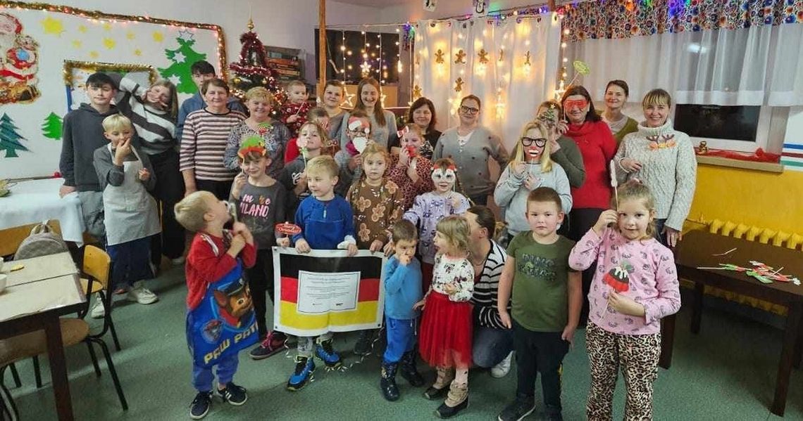 Bajkowa noc i pieczenie pierników w Szymiszowie Wsi. Dzieci miały mnóstwo frajdy