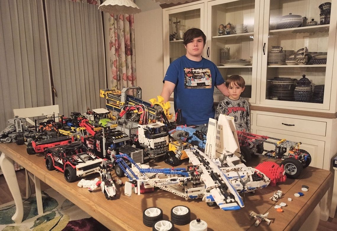 Dominik i Daniel z Brzeziny fascynują się klockami Lego Dominik i Daniel z Brzeziny fascynują się klockami Lego