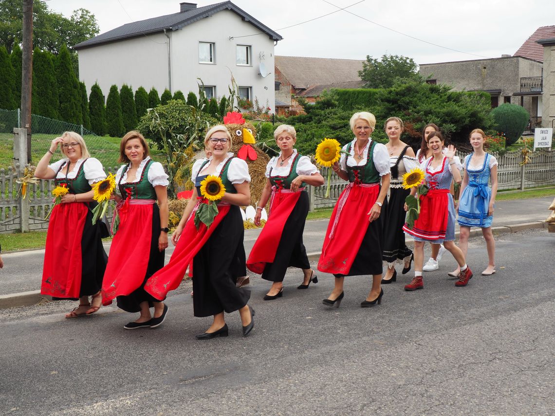 Wielkie dożynki w Lichyni. Świętują rolnicy i mieszkańcy całej gminy Leśnica