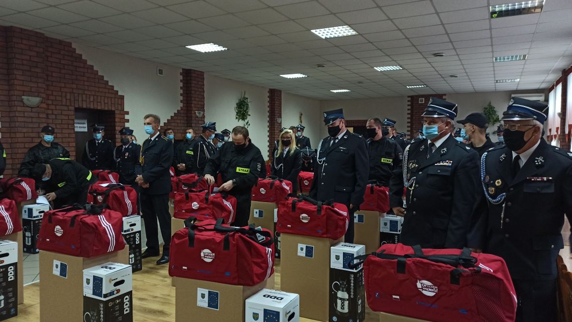 Druhowie z powiatu strzeleckiego otrzymali pakiety od marszałka 