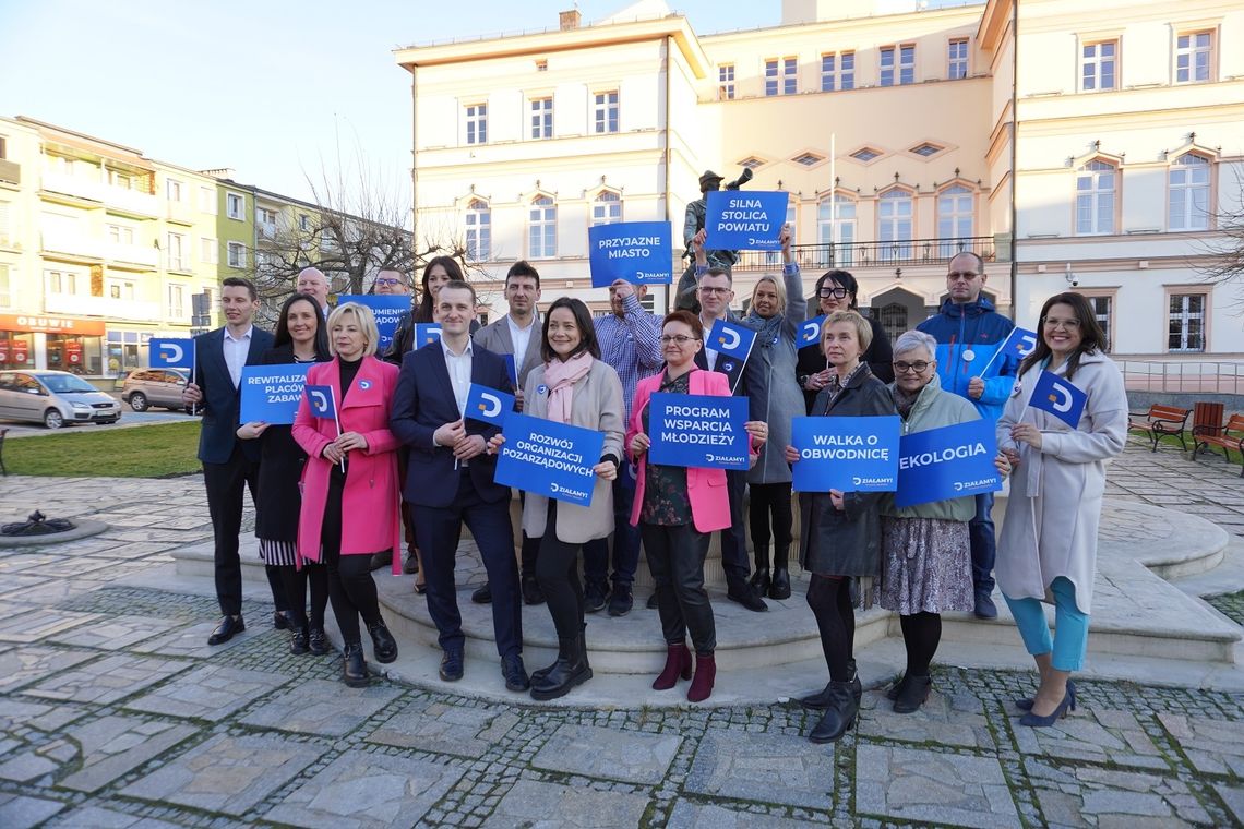 Działają pod szyldem stowarzyszenia i chcą zmieniać gminę i powiat jako radni