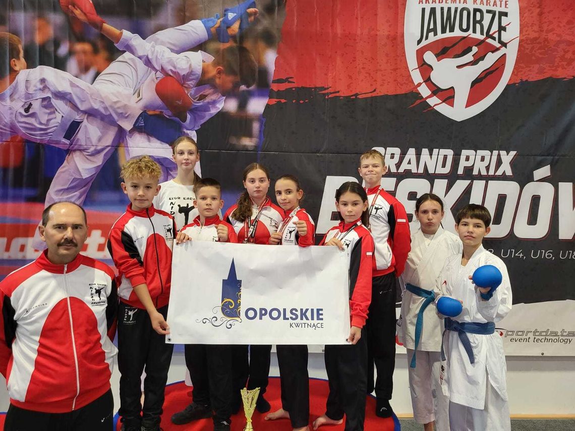 Działo się w karate. Zawodnicy Nidana Zawadzkie zdobyli 12 medali!