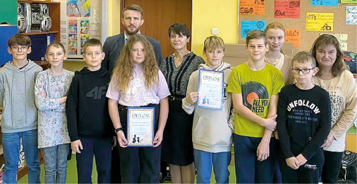 Dzieci z Kadłuba zostały mistrzami powiatu strzeleckiego w szachach szybkich Dzieci z Kadłuba zostały mistrzami powiatu strzeleckiego w szachach szybkich