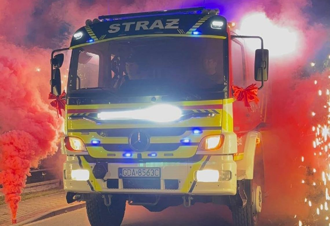 OSP Borycz ma nowy wóz. Powitanie samochodu miało widowiskową oprawę OSP Borycz ma nowy wóz. Powitanie samochodu miało widowiskową oprawę