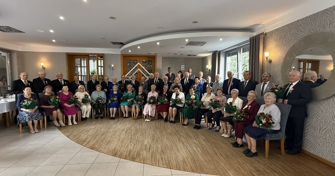 Złote, diamentowe, żelazne i kamienne gody w gminie Zawadzkie Złote, diamentowe, żelazne i kamienne gody w gminie Zawadzkie