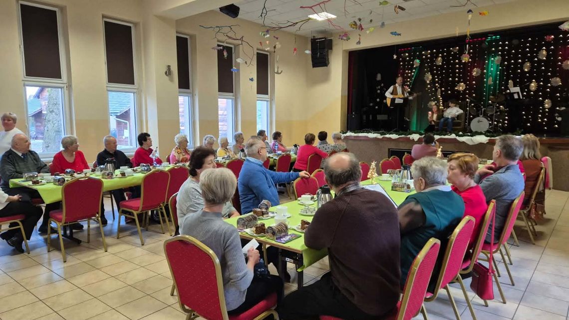 Świąteczne spotkanie w Kolonowskiem. Najwięcej radości sprawiło kolędowanie