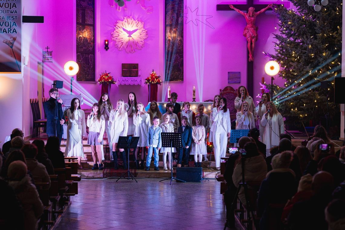W parafii w Ujeździe kolędują aż miło. W planie jeszcze kilka wydarzeń