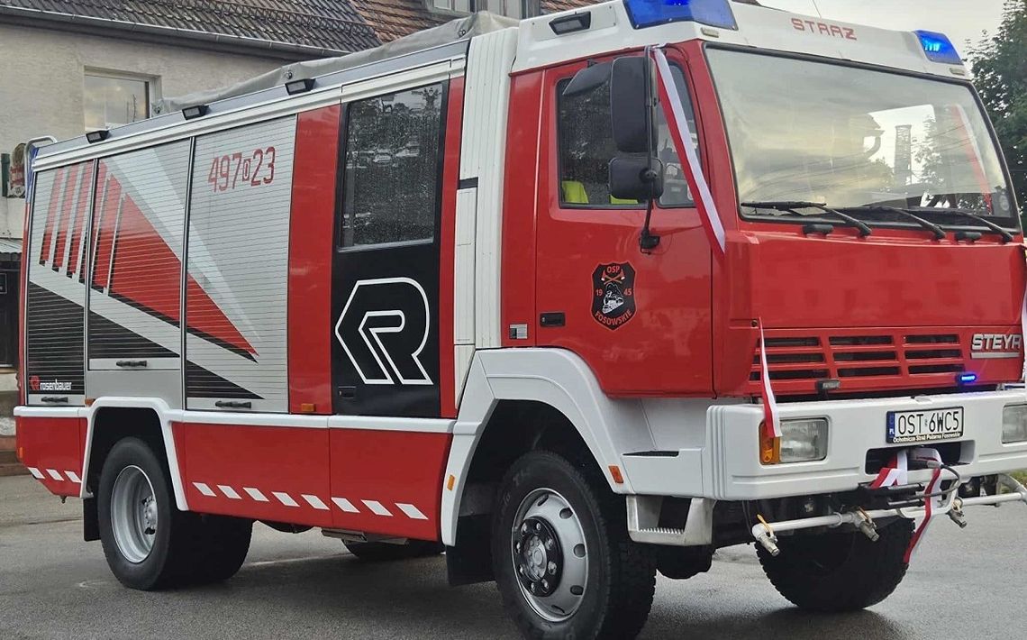 Nowy wóz w OSP Fosowskie. Strażacy długo czekali na tę chwilę