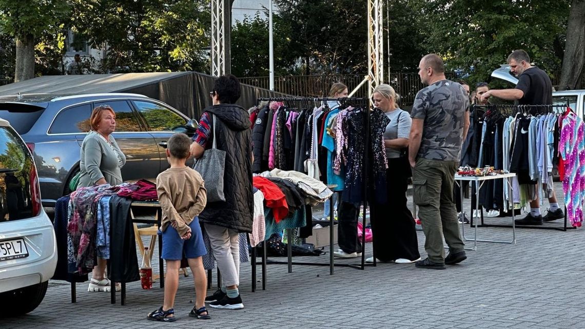 "Garażówka" w Zawadzkiem będzie cykliczna. Pomysł okazał się strzałem w dziesiątkę