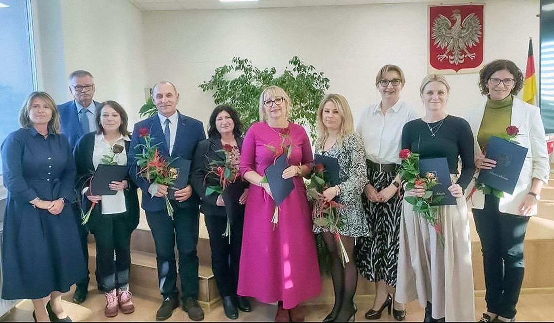 Izbicko docenia swoich pedagogów. Nagrody dla nauczycieli i dyrektorów Izbicko docenia swoich pedagogów. Nagrody dla nauczycieli i dyrektorów