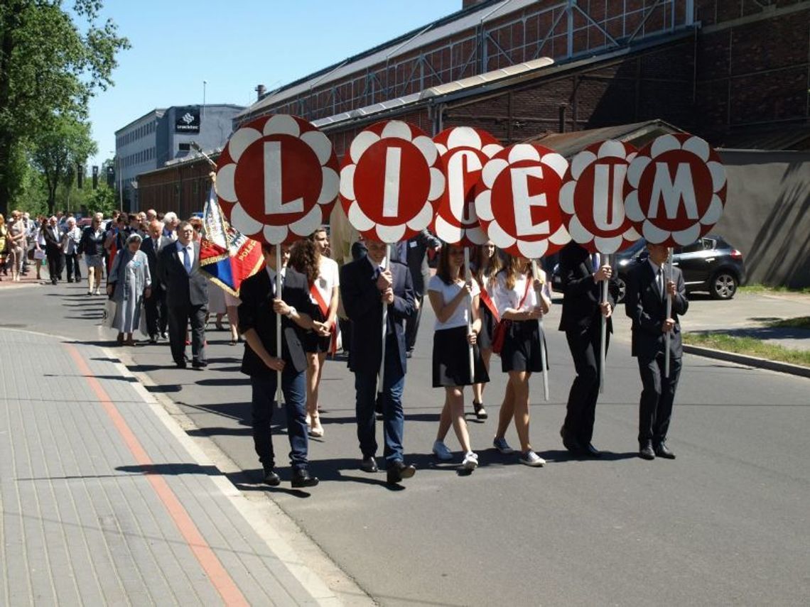 Wrócą do szkolnych ławek. Wkrótce Wielki Zjazd Absolwentów w Zawadzkiem