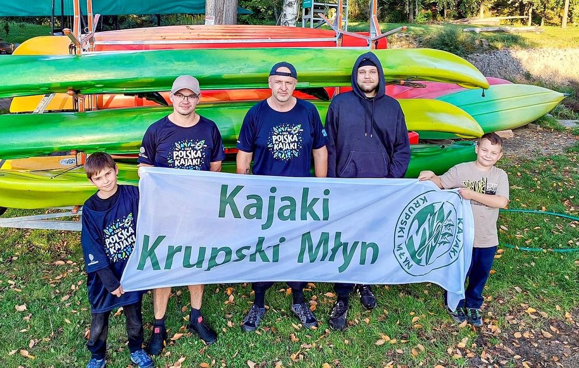 Kajakarze zrobili porządki na Małej Panwi. Takie rzeczy wyciągnęli z rzeki