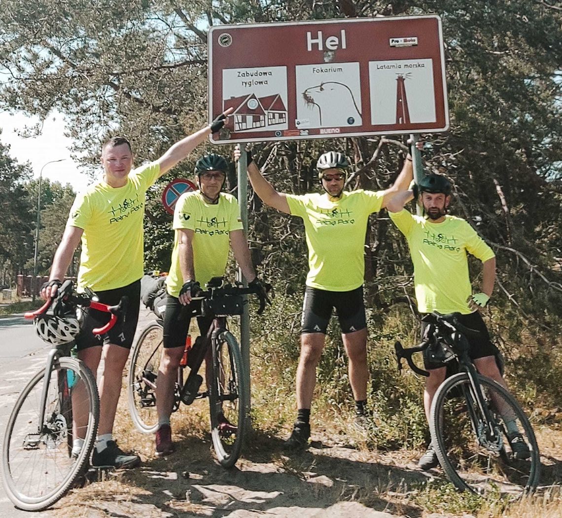 Kilometry nabijają i pomagają. Wielu taka forma motywuje