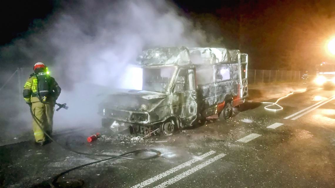 Bus strażaków z OSP Kadłub spłonął. Zastąpi go nowy pojazd