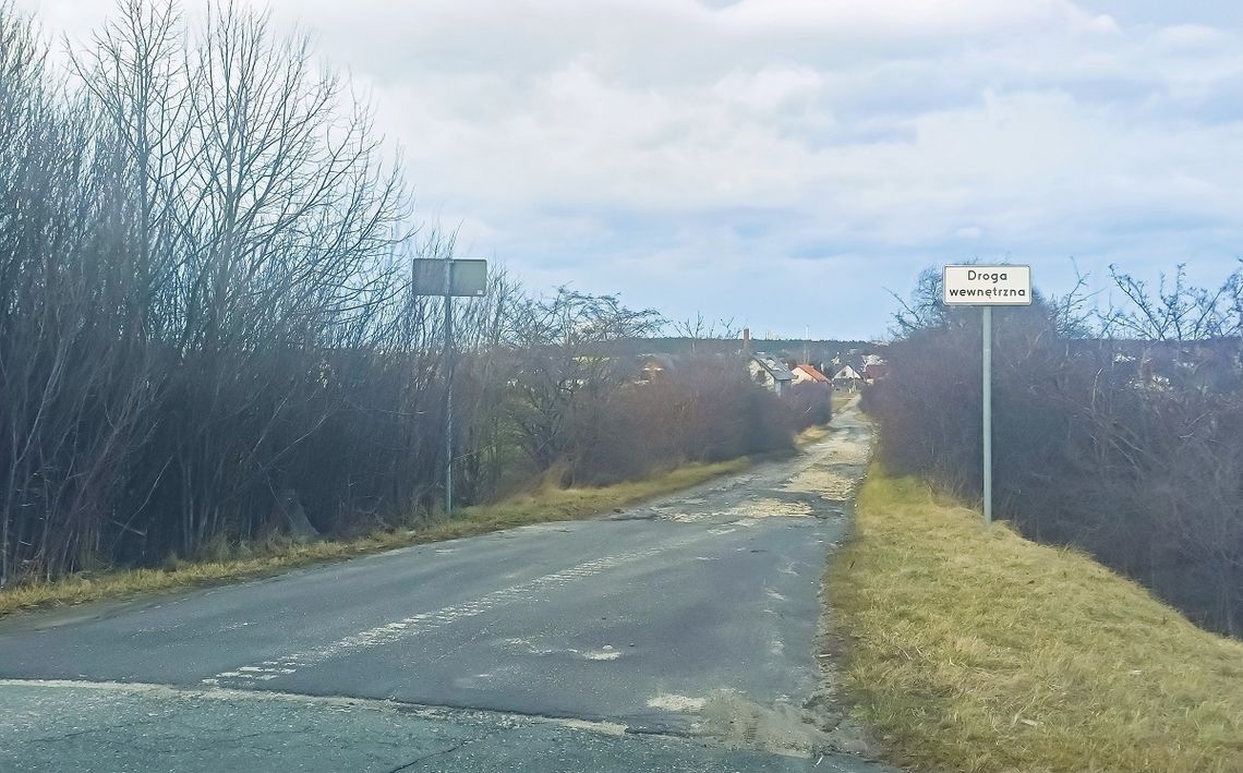 Kłopotliwy wyjazd ze Strzelec Opolskich. Z jaką prędkością można jechać? Kłopotliwy wyjazd ze Strzelec Opolskich. Z jaką prędkością można jechać?