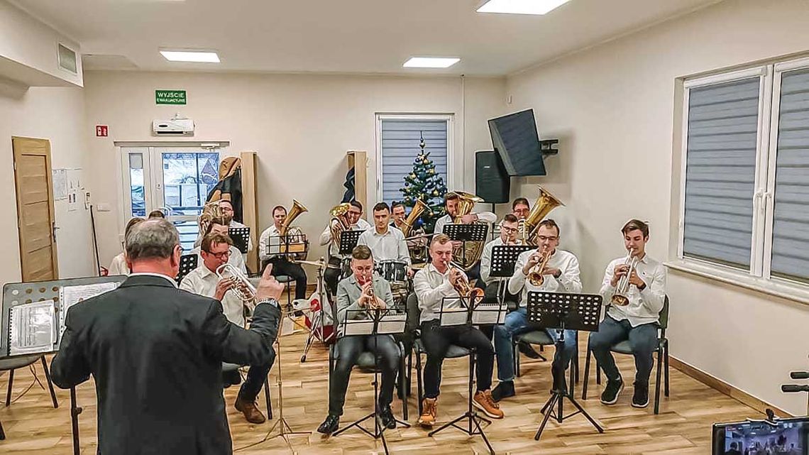 Koncertowali w sieci