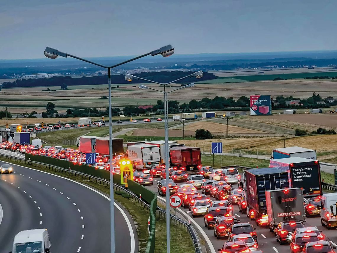 Korki na autostradzie i w Strzelcach