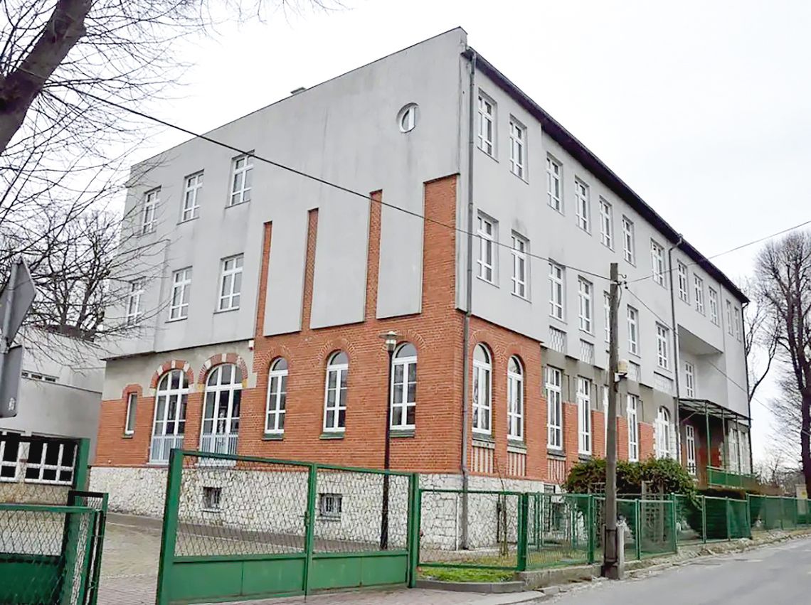 Byłe gimnazjum w Leśnicy zyska drugie życie. Powstanie Centrum Usług Wspólnych