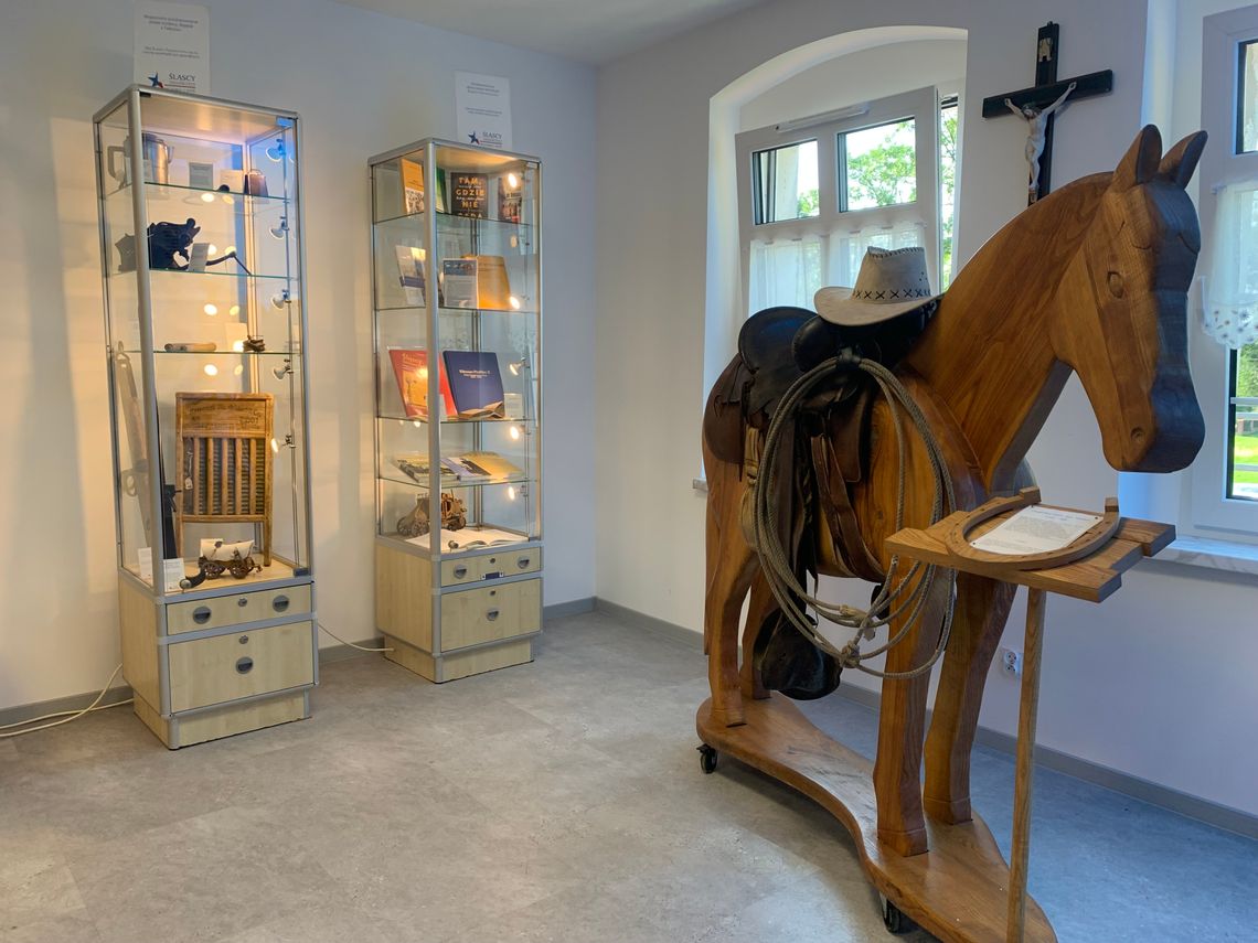 Miejsce pamięci śląsko-teksańskiej emigracji powstało w Płużnicy Wielkiej Miejsce pamięci śląsko-teksańskiej emigracji powstało w Płużnicy Wielkiej