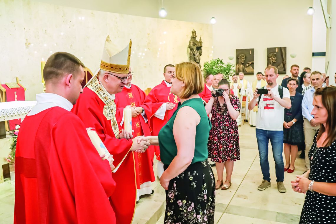 Mniej polityki, a więcej modlitwy! Biskup opolski Andrzej Czaja ogłosił syntezę