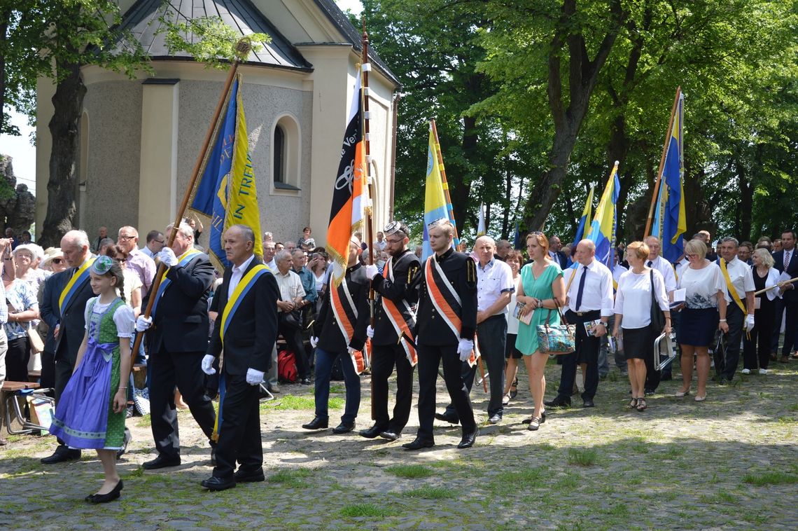 Mniejszości narodowe jadą w niedzielę na pielgrzymkę do św. Anny