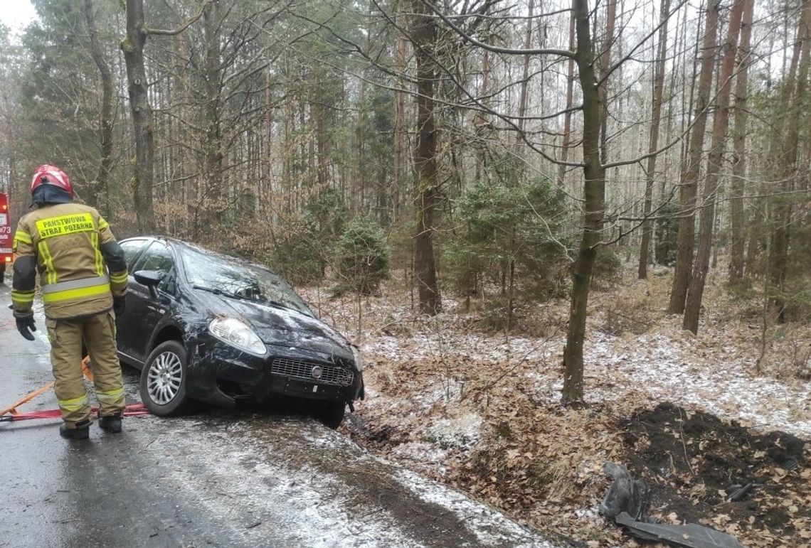 Nagle sypnęło śniegiem. Pamiętajcie o tych zasadach! Nagle sypnęło śniegiem. Pamiętajcie o tych zasadach!