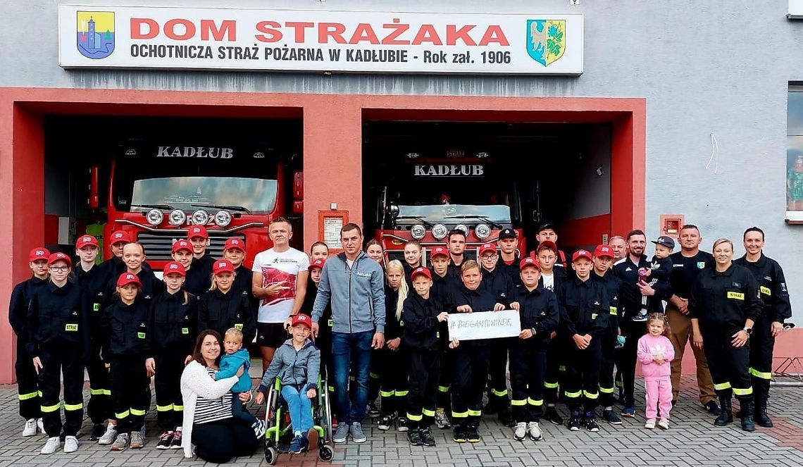 Najmłodsi strażacy z Kadłuba „pobiegli po windę” dla dzieci z ZSS w Zawadzkiem