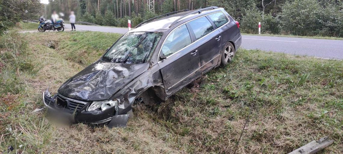 Niebezpieczne zdarzenia w powiecie. Jeden kierowca pijany, a drugi zasnął