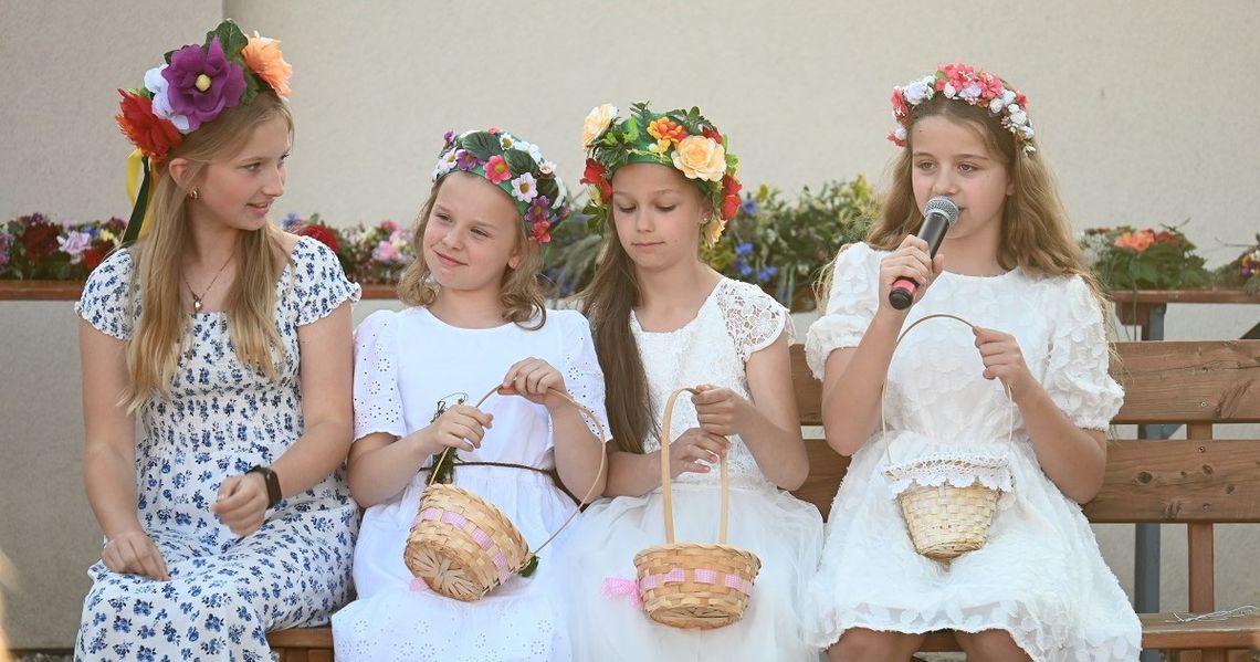 Noc świętojańska w Grabowie. Były występy, puszczanie wianków i dobra zabawa