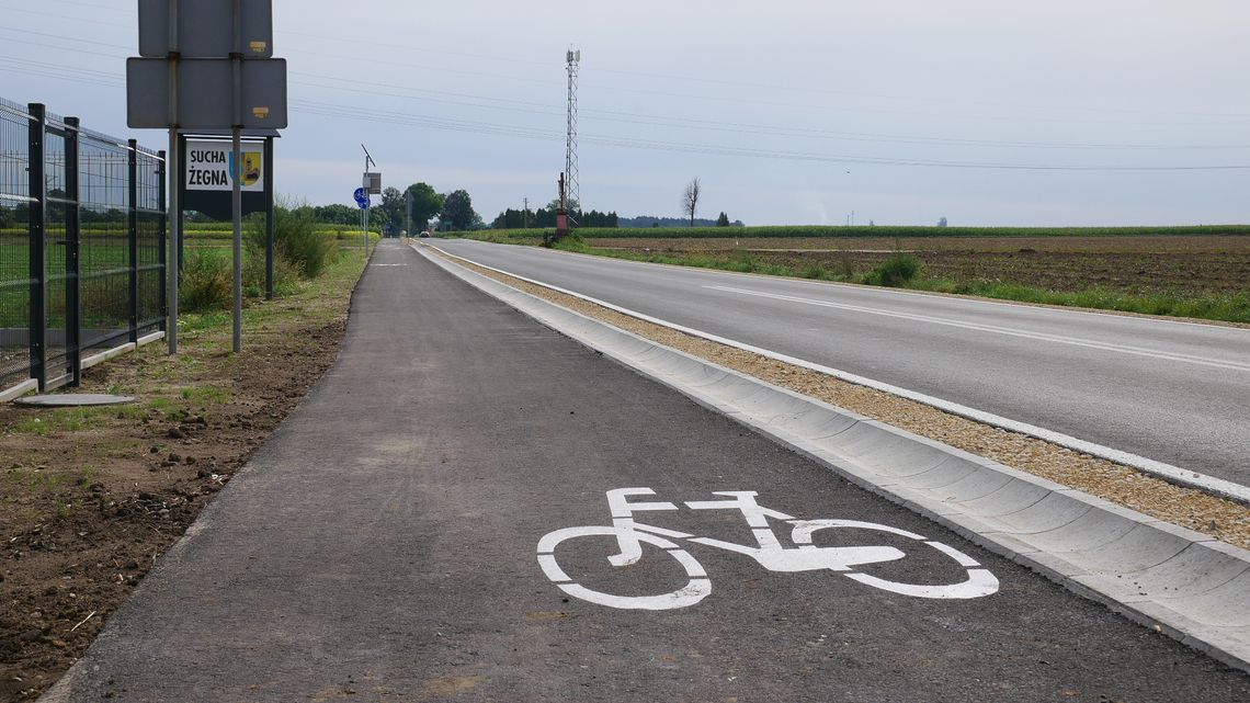 Nowa ścieżka rowerowa połączyła Suchą z Rozmierzą