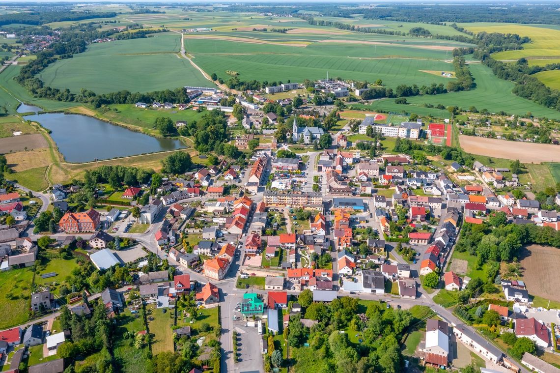 Od Ujazdu do Zawadzkiego, czyli najbogatsi i najbiedniejsi w powiecie Od Ujazdu do Zawadzkiego, czyli najbogatsi i najbiedniejsi w powiecie