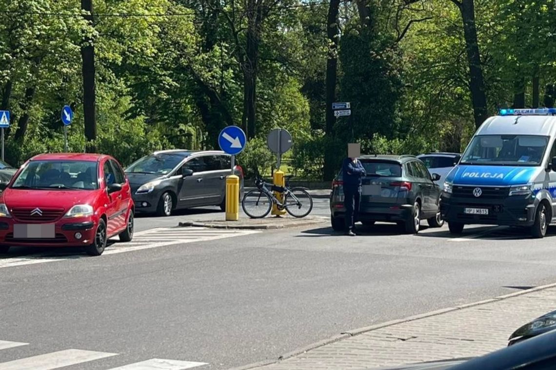 Potrącenie rowerzysty w Strzelcach Opolskich. Mężczyzna trafił do szpitala