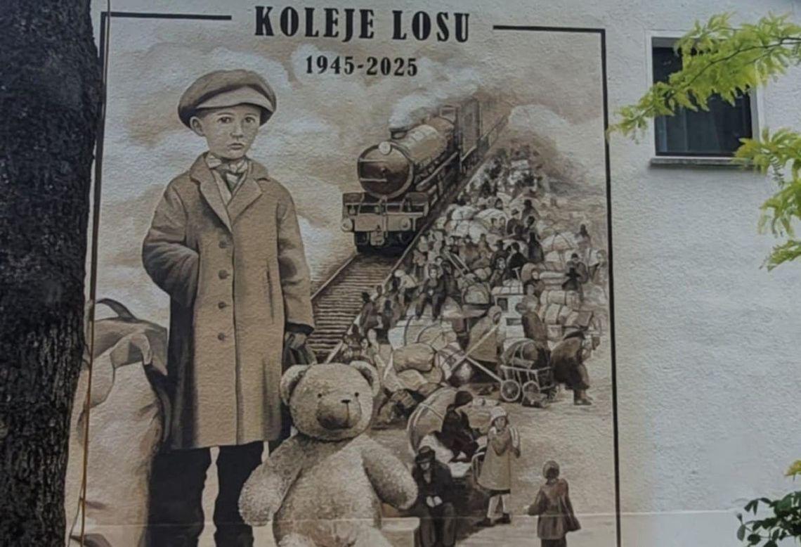 "Koleje losu", czyli nowy mural w Piotrówce