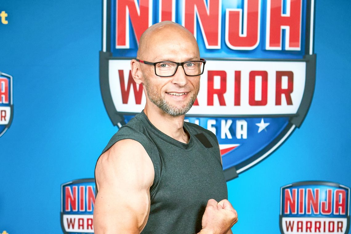 Piotr Nawrot wystąpił w Ninja Warrior Polska. Udowodnił, że wiek to tylko liczba