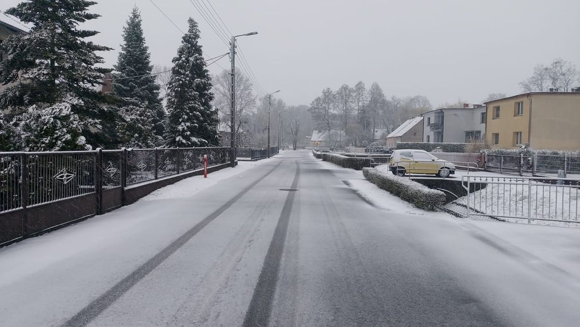 Pogoda zrobiła nam Prima Aprilis? Śnieżny poranek w piątek 1 kwietnia