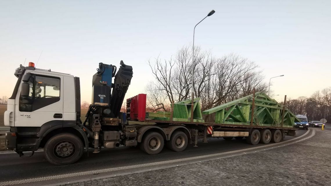 Policja złapała czterech kierowców na "podwójnym gazie". Ile wydmuchali? Policja złapała czterech kierowców na "podwójnym gazie". Ile wydmuchali?