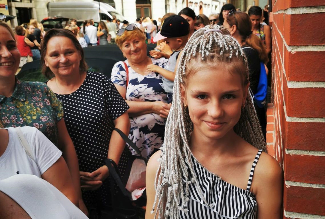 Pomoc żywnościowa. Kolejki Ukraińców co poniedziałek pod siedzibą Caritasu