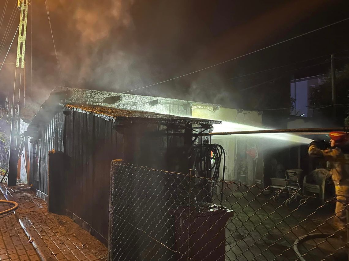 Pożar i ewakuacja mieszkańców z powodu ulatniającego się gazu w Zawadzkiem